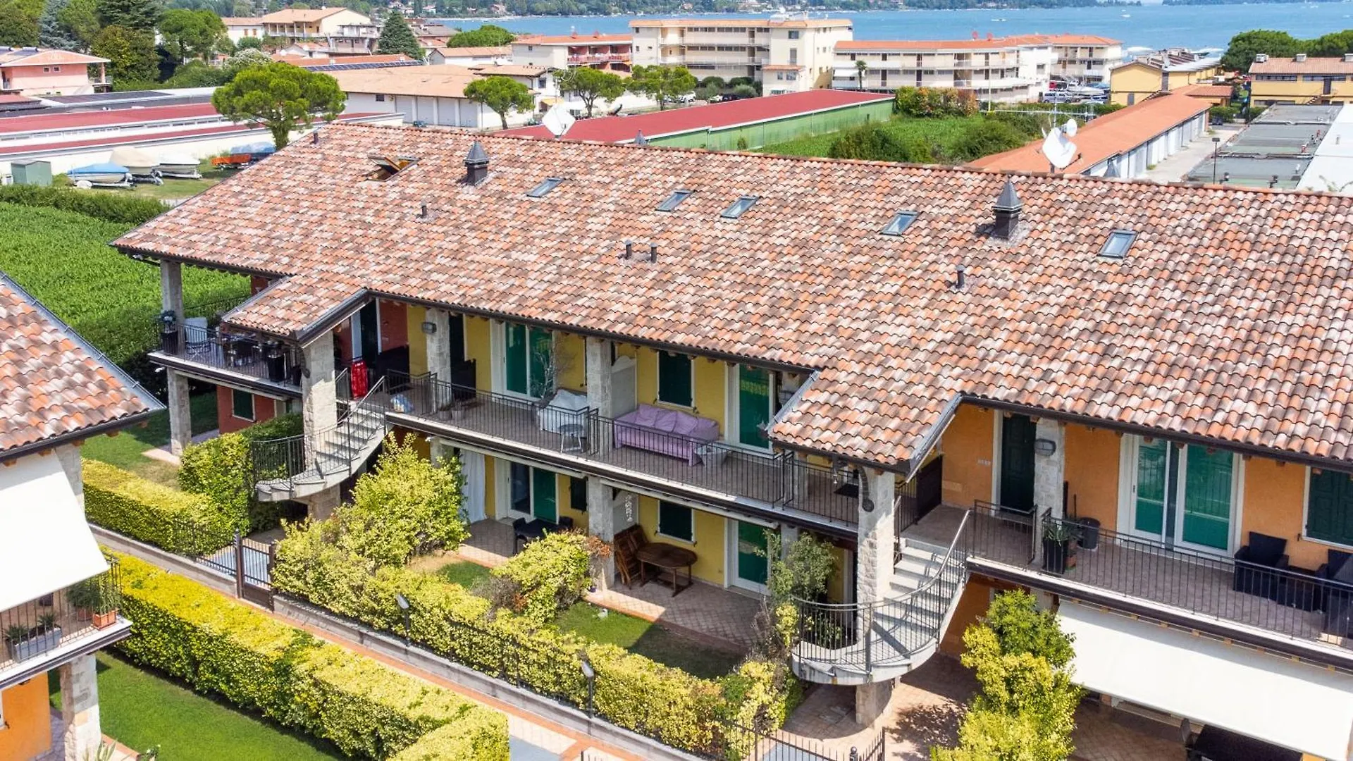 Lago Di Garda A 300 M - Ardea Duplex مانربا ديل جاردا إيطاليا